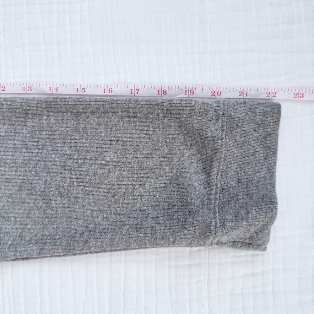 Prana gray hoodie sweatshirt size XL -Cropped with shorter long sleeves - Picture 13 of 15